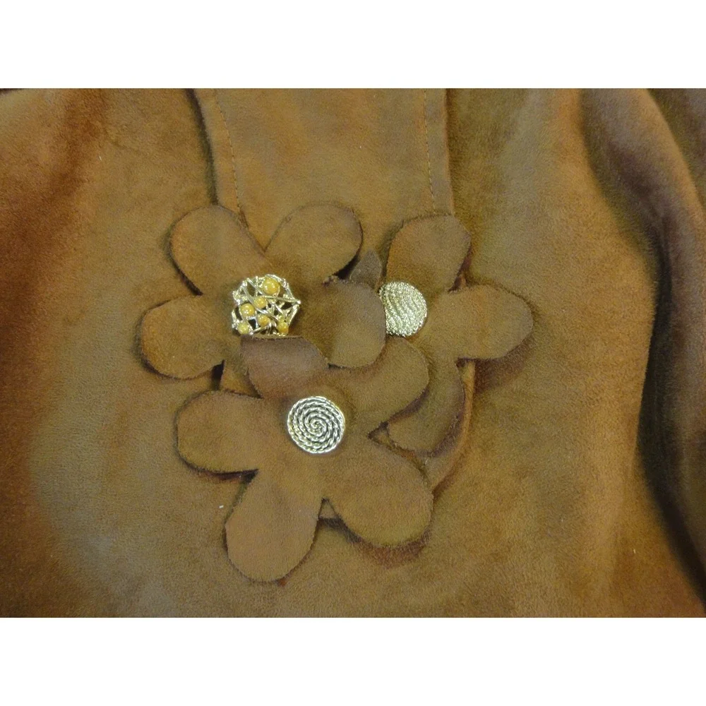 saks fifth avenue brown suede wood handle flower‎ button accent purse handbag